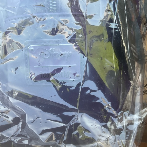 LOUNGEFLY  X VILLIANS   DISNEY BACKPACK - Picture 2 of 8